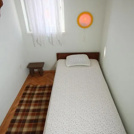 With Parking Space Srima - Vodice, - 6099 * ヴォディツェ