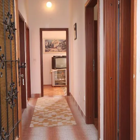 With Parking Space Srima - Vodice, - 6099 ヴォディツェ